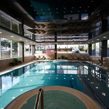 Szafirowe Z Widokiem Na Morze 5 Kryty Basen I Sauna Klifowa Apartament