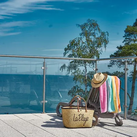 Szafirowe Z Widokiem Na Morze 5 Kryty Basen I Sauna Klifowa Apartamento *